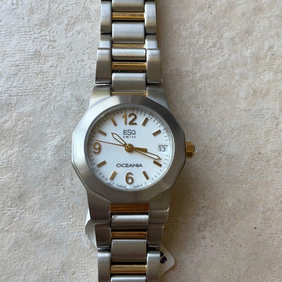 ESQ lady #100701